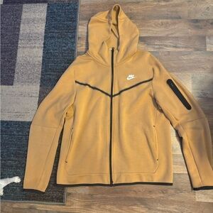 nike zip up